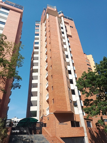  Apartamento En Res. Monticello, En La Urb. El Bosque, Valencia. Vende Lino Juvinao 