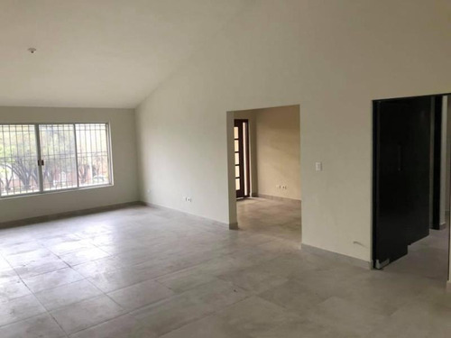 Imagen 5 de 12 de Casa Sola En Renta Contry La Silla