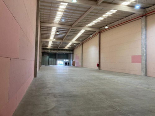 Arriendo Bodega De 1.001 M2 En Parque Industrial, Pudahuel.