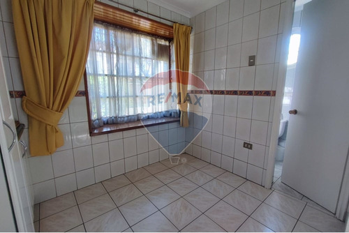 Casa 6 D, 3 B, 4 Estacionamientos, Ñuñoa