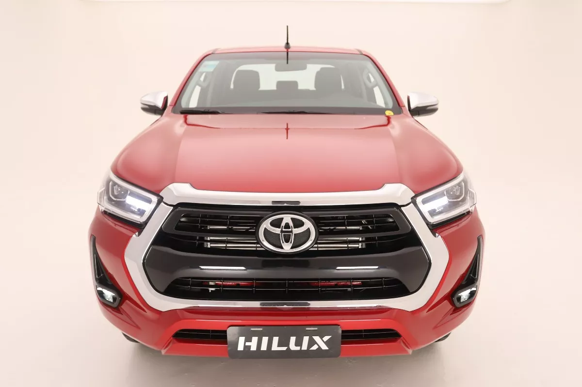 Toyota Hilux 2.8 Cd Srv 177cv 4x4 At