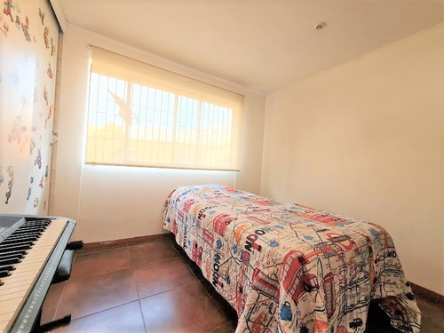 Casa Remodelada Con Quincho En La Mejor Ubicacion