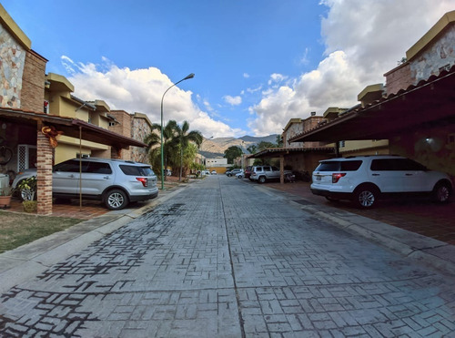 Imagen 12 de 26 de Lujoso Y Moderno Town House En Villas De San Diego Country Club Atth-ar Rc