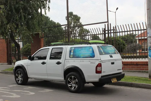 Chevrolet Dmax Modelo 2008 Con Capacete Excelente Estado