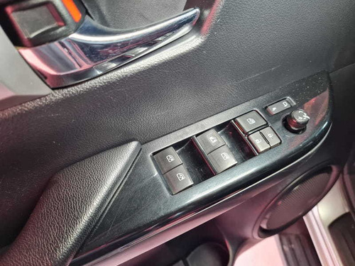Imagem 14 de 15 de Toyota Hilux 4x4 2.8 Automatico -