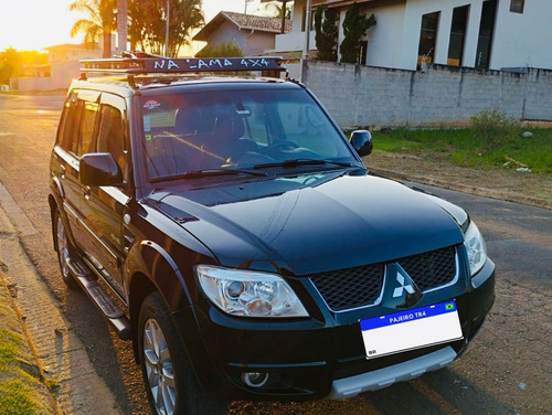 Mitsubishi Pajero TR4 2.0 4x4 Flex Aut. 5p