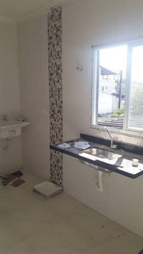 Imagem 3 de 11 de Lindas Casas Em Condomínio, Sobrepostas Altas E Baixas.... Fino Acabamento.... Excelente Local Próximo Ao Terminal Tude Bastos. Á Partir De R$ 210.000,00. Agend - Hm3255