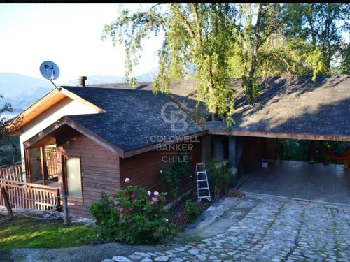 Casa En Arriendo Laguna Aculeo Con Vista Privilegiada