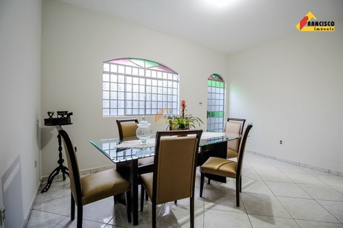 Imagem 4 de 27 de Casa À Venda, 4 Quartos, 1 Suíte, 3 Vagas, Santa Clara - Divinópolis/mg - 33180