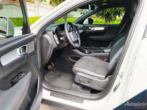 Volvo Xc40 Momentum
