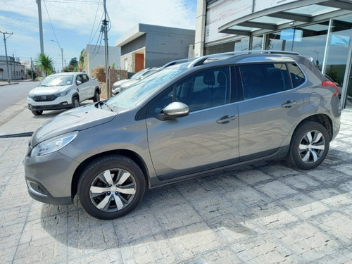 Peugeot 2008 1.6 Feline 2016