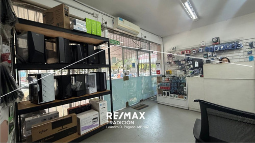 Casa + Local | Venta | Av. Sarmiento 900 | 3 Dorm