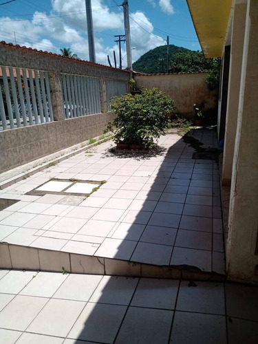 Imagem 10 de 14 de 5023 - Casa 4 Dormitórios Edícula Santa Eugênia Mongaguá