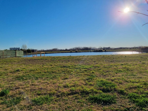 Imagen 2 de 4 de Lote En Venta Al Agua En San Sebastián Area 10.