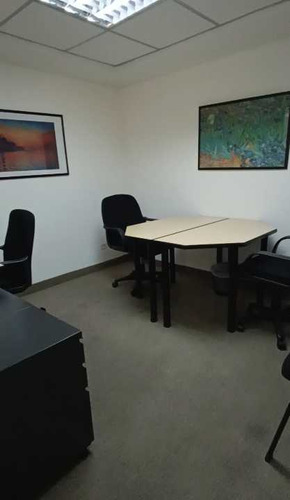 Oficina En Alquiler, Business Center, 10m2, 3p/trabajo