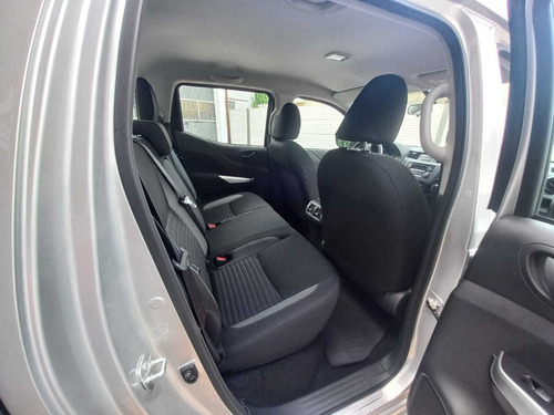 Imagen 10 de 13 de Renault Alaskan 2.3 Tdi 4x4 Confort 2022