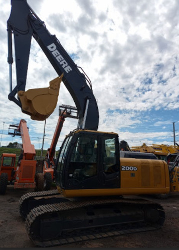 Excavadora John Deere 200d Impecable