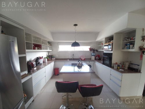 Imagen 5 de 18 de Venta | Muy Linda Casa Funcional En Altos De Campo Grande | Bayugar Negocios Inmobiliarios