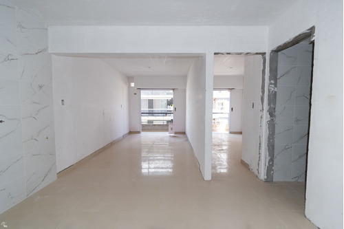 Departamento En Venta 1 Dorm Con Balcon Martin