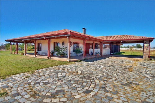 Linda Casa Estilo Colonial!, Finas Terminaciones