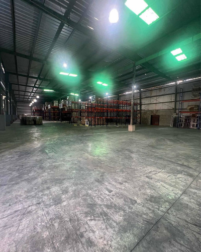 Imagen 5 de 8 de Alquilo Nave Industrial En Haina