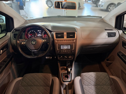Volkswagen Fox 1.6 MSI HIGHLINE 16V FLEX 4P AUTOMATIZADO