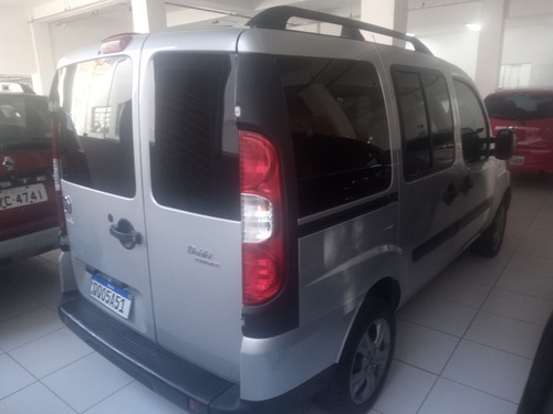 Imagem 6 de 11 de Fiat Doblo 2020 1.8 16v Essence 7l Flex 5p