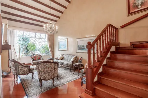 Casa En Venta En Alhambra. Cod V14653