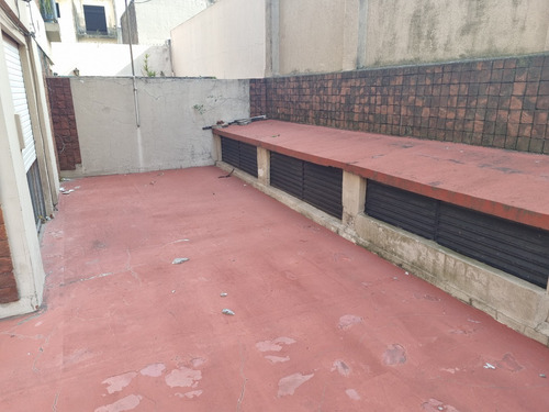 Imagen 14 de 15 de Departamento 3 Ambientes Con Gran Patio/ Ramos Mejía/ Céntrico