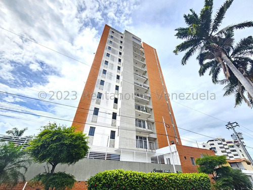 Kl Vende Espectacular Apartamento En La Urb. Del Este Barquisimeto #24-14081
