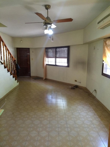 Imagen 5 de 8 de Venta Duplex - 3 Amb. Cochera - Patio-balcon - Unico!!!