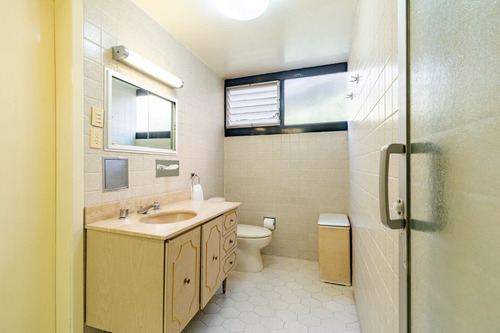 Jardines Del Pedregal, Casa En Tranquila Calle Cerrada Con Amplios Espacios