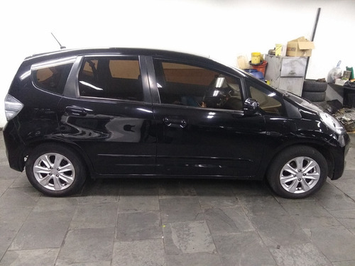 Imagem 8 de 12 de Honda Fit 1.4 Lx Flex 5p Completo Airbags E Abs 2013 Preto