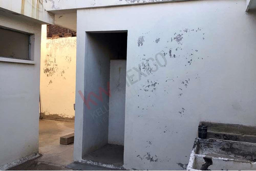 Edificio De Uso Mixto 1er Cuadro Culiacán, Ideal Para Oficinas De Negocio