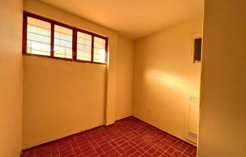 B° Bombal - Casa Multifuncional En Venta-4 Dormitorios-4 Baños - Ascensor- Piscina