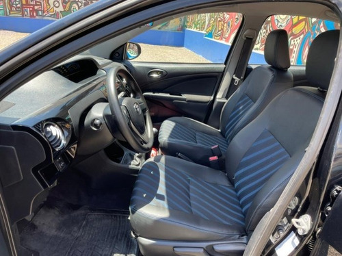 Etios Sedán 1.5 Xs Sedan 16v Flex 4p Manual