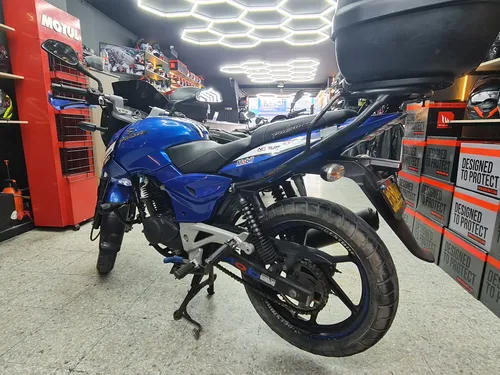 Bajaj Pulsar 180 2011