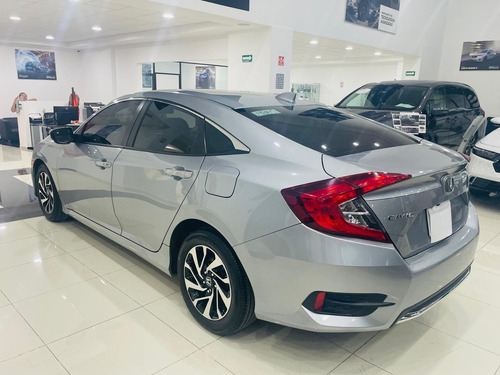 Honda Civic 1.5 Turbo Touring I-style Cvt