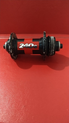 Imagen 2 de 4 de Manzana Delantera Dt Swiss 240s Freno De Disco Centerlock