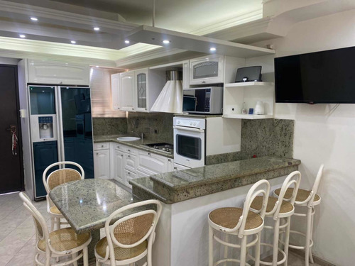 Imagen 4 de 11 de Casa Villa En Venta En Lechería C R Villa Martinique