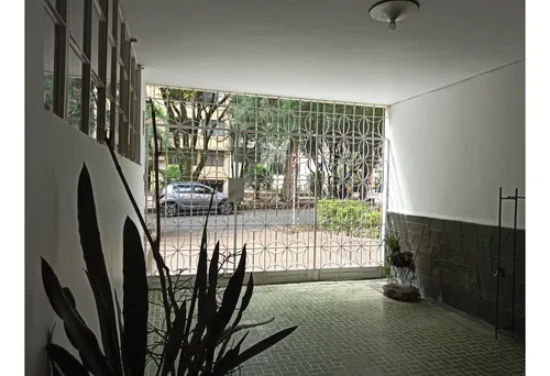 Casa En Venta Laureles