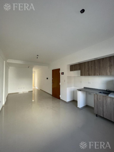 Venta De Departamento 2 Ambientes En Wilde (28617)