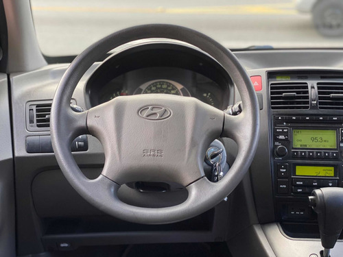 Imagem 9 de 10 de Hyundai Tucson 2013 2.0 Gls 4x2 Flex Aut. 5p