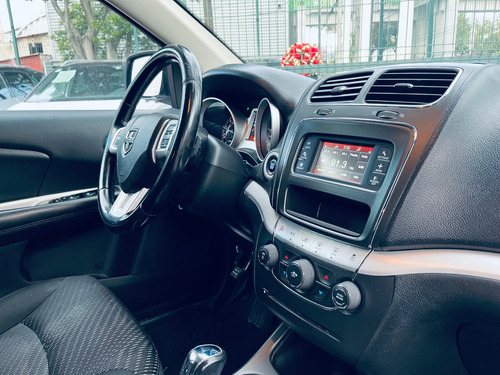 Dodge Journey 2.4 Se 7 Pasajeros At