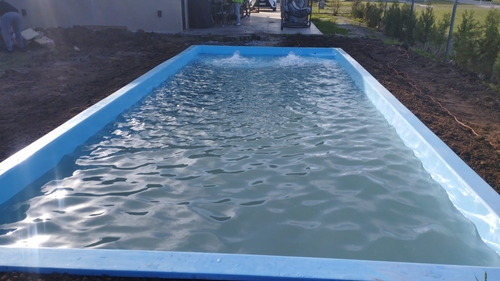 Pileta De Fibra Con Playa Incluida 7.80 X 3.40 X 1.20 A 1.70