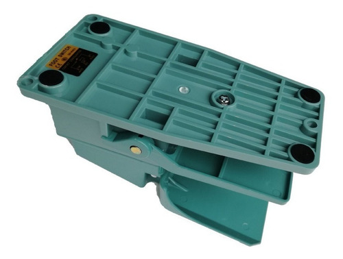 Imagen 2 de 5 de Cfs-302 Cntd Interruptor De Pedal Metalico Con Guarda