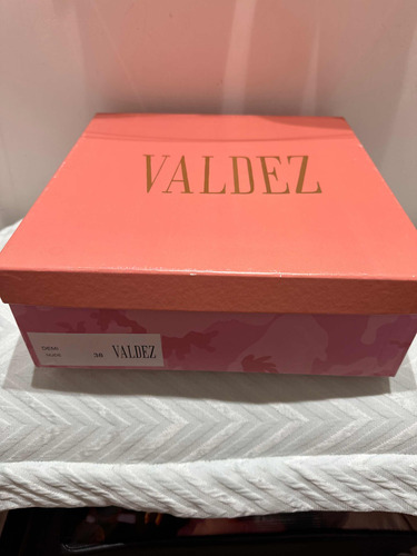 Zapatos Acordonados Color Rosa Valdez