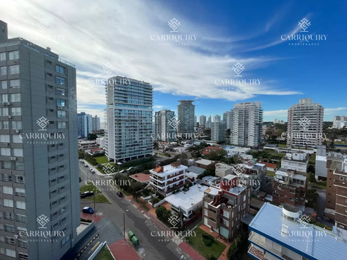 Apartamento De 3 Dormitorios En Torres Del Plata , Punta Del Este , Playa Barava