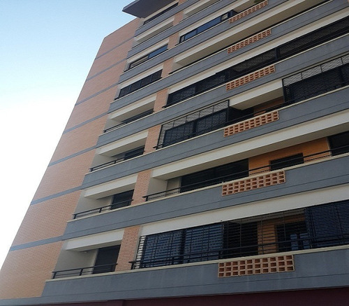 Samir Trosel Vende Apartamento En Residencias Otama Suites Urbanizacion Agua Blanca Valencia Carabobo