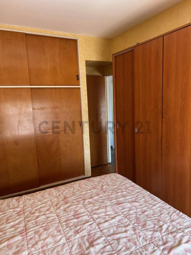 Departamento En Venta En Flores